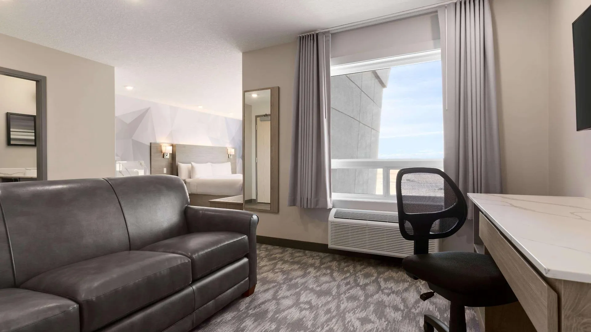 Hotel Days Inn By Wyndham Calgary North Balzac