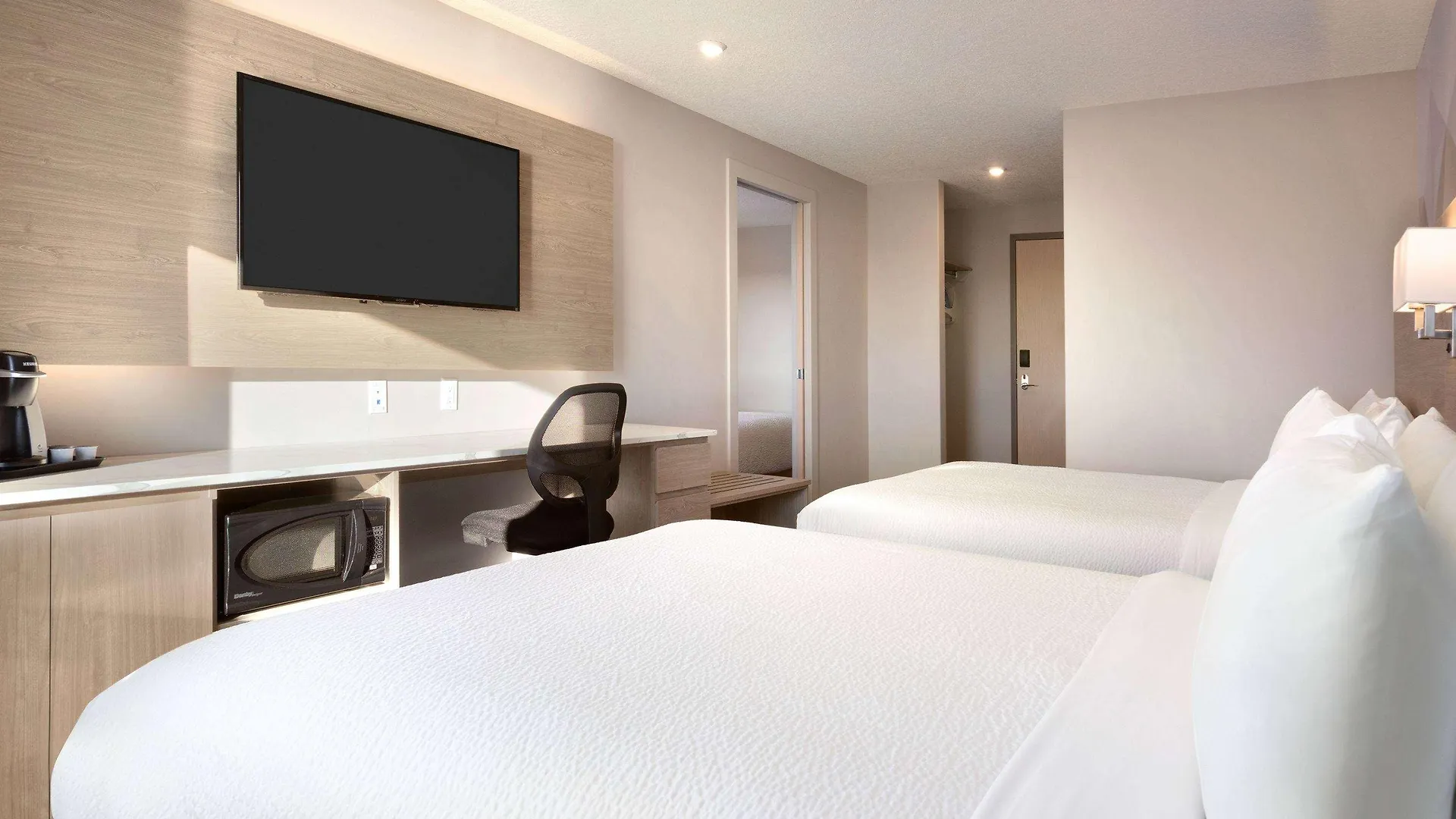Hotel Days Inn By Wyndham Calgary North Balzac