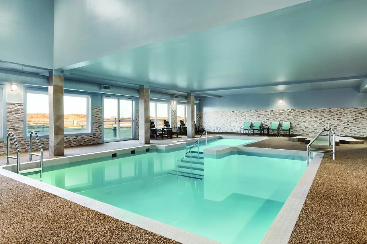 Days Inn By Wyndham Calgary North Balzac 3*,