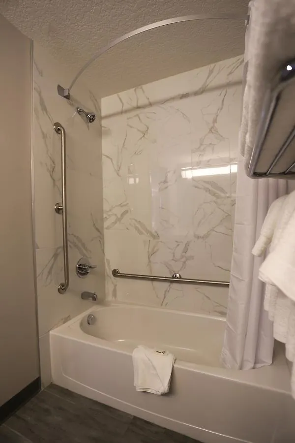 Days Inn By Wyndham Calgary North Balzac Canada