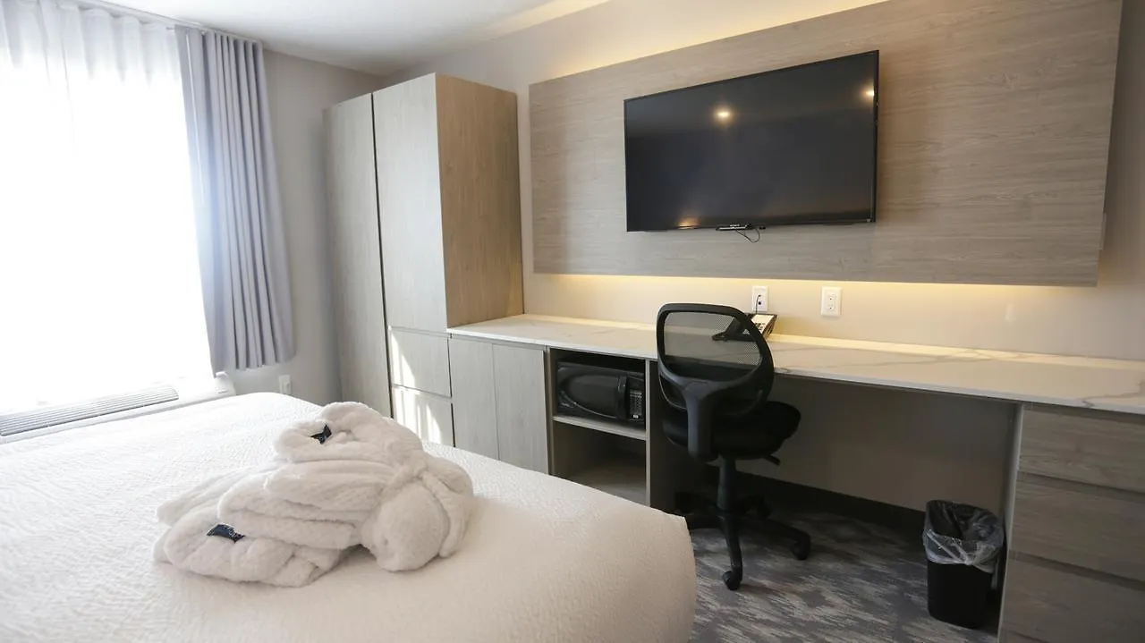 Hotel Days Inn By Wyndham Calgary North Balzac