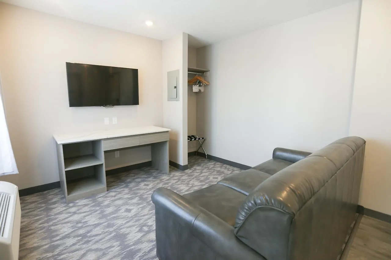 *** Hotel Days Inn By Wyndham Calgary North Balzac Canada